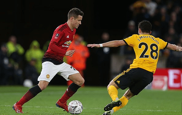 手展现出沉 手展现出沉